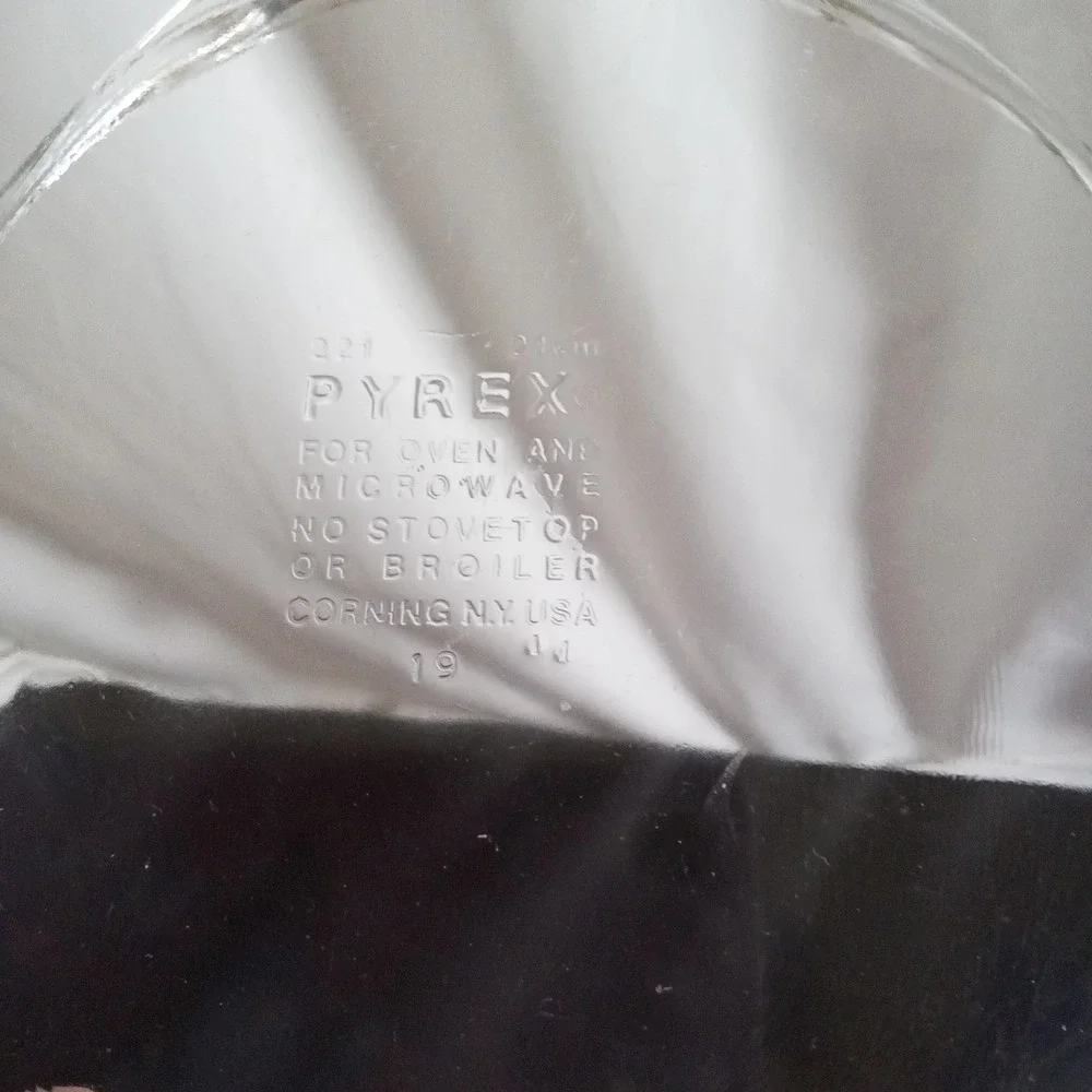 Pyrex vintage clear